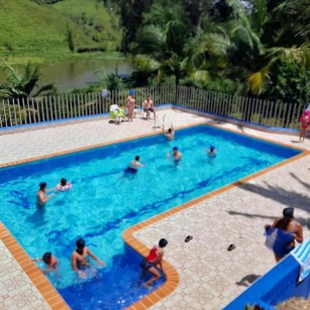 Hotel El Potrillo El Penol  Zewnętrze zdjęcie