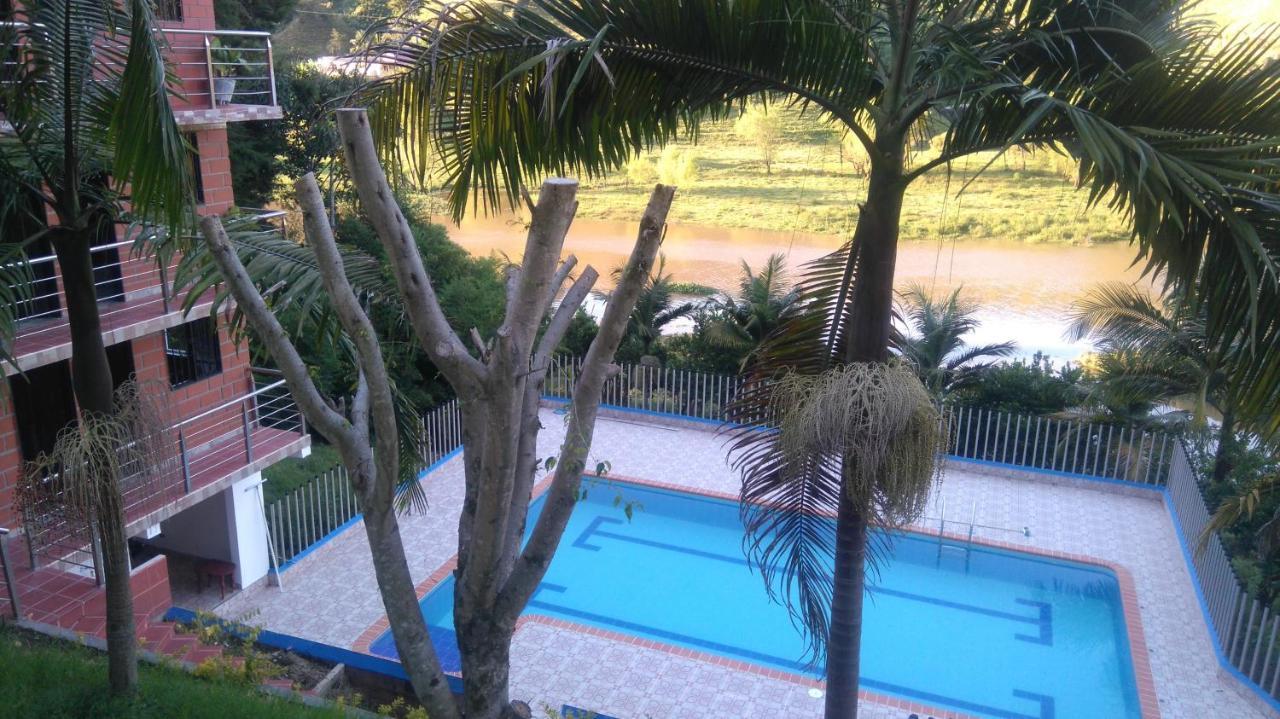 Hotel El Potrillo El Penol  Zewnętrze zdjęcie
