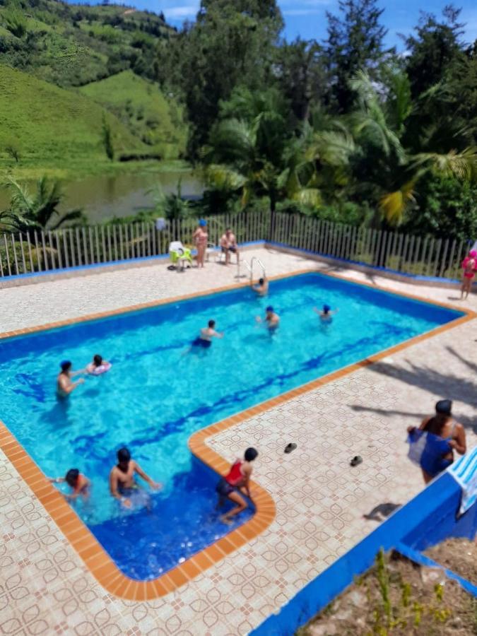 Hotel El Potrillo El Penol  Zewnętrze zdjęcie